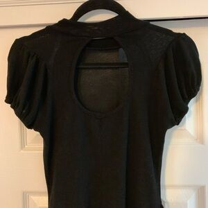 Black Open Puff Short Sleeve Top Size Small‎